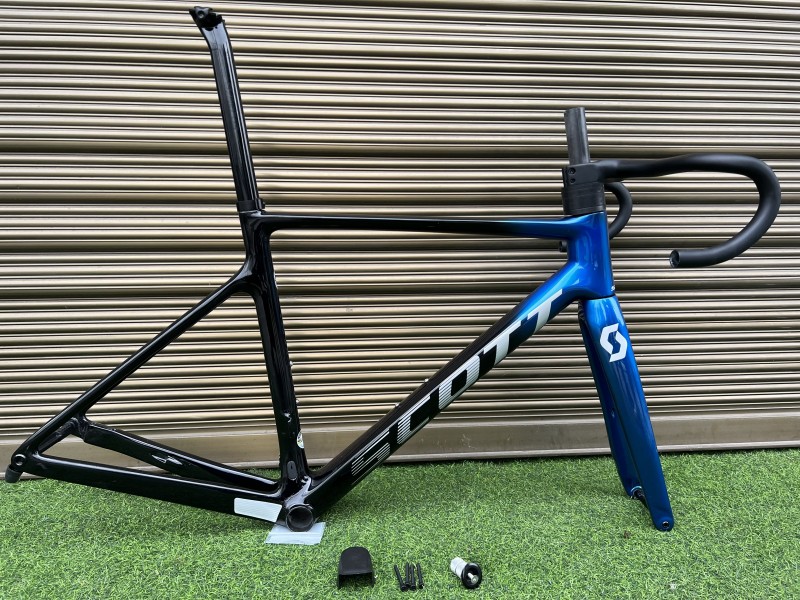 最終値下げ】SCOTT ADDICT R2 52サイズ フレームセット - メルカリ